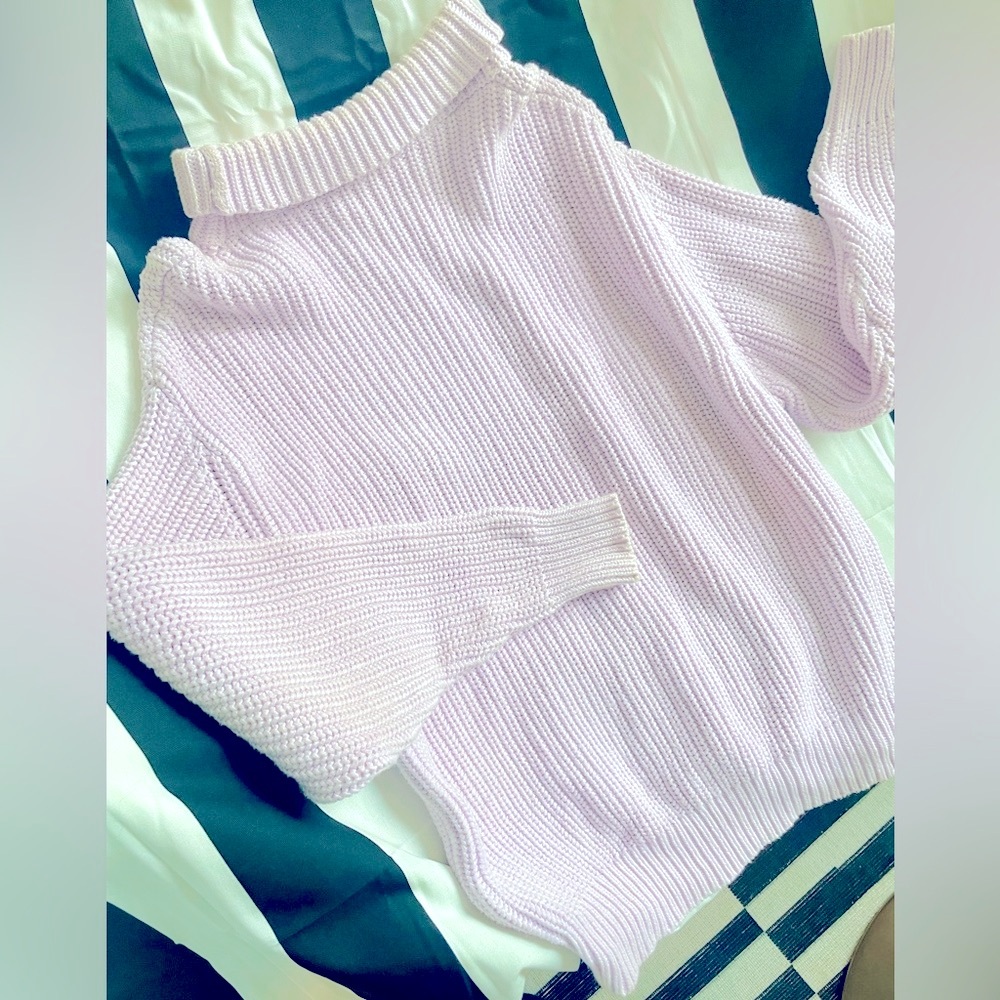 FRENCH CONNECTION light pink sweater